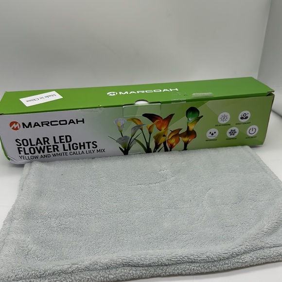 Marcoah Upgraded Solar Calla Lilies 2-pack Flower Lights-Waterproof LED Flowers - Picture 2 of 7